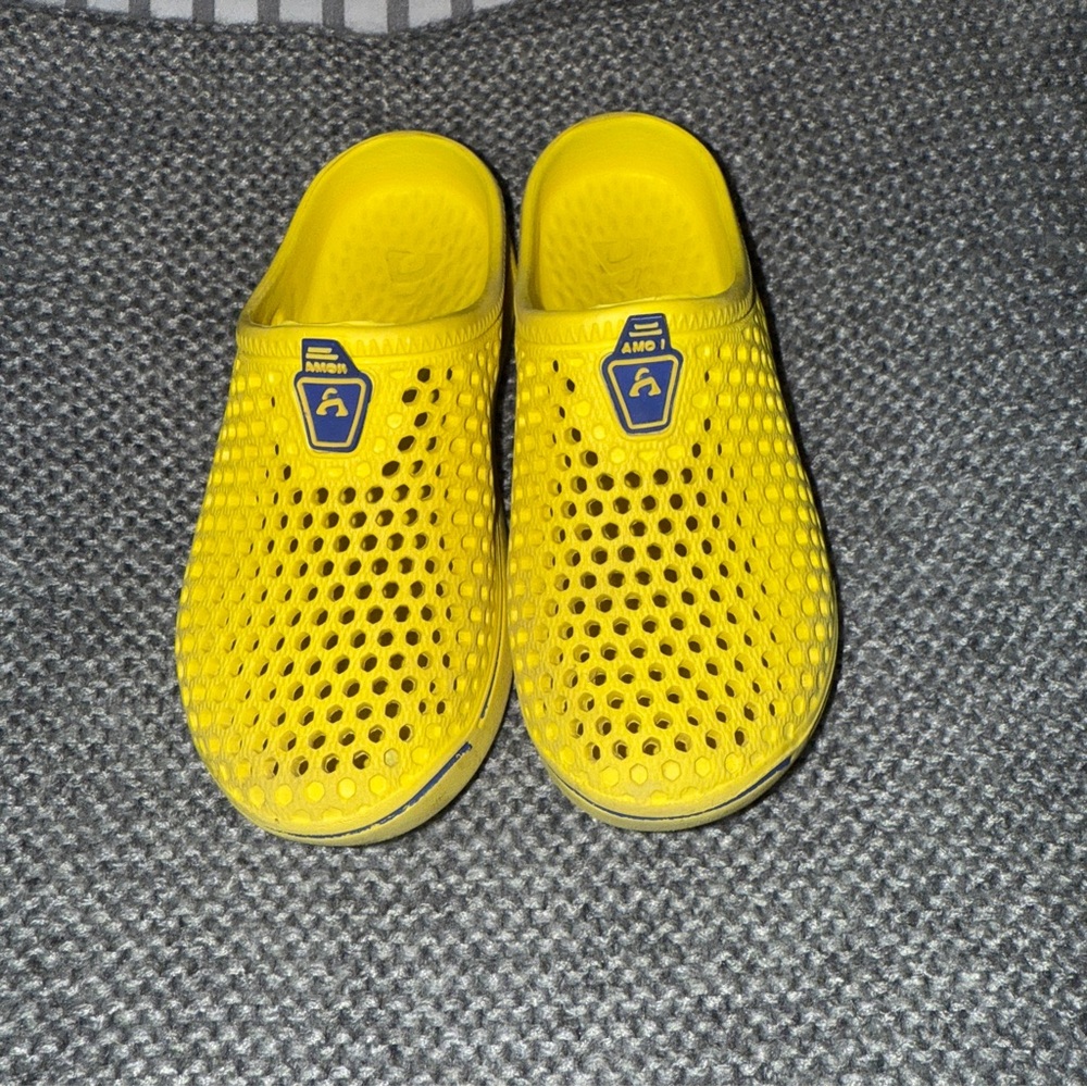 AMOJI Yellow Summer Clog Slip on Shoes with Ventilated Design Yellow 10.5-11